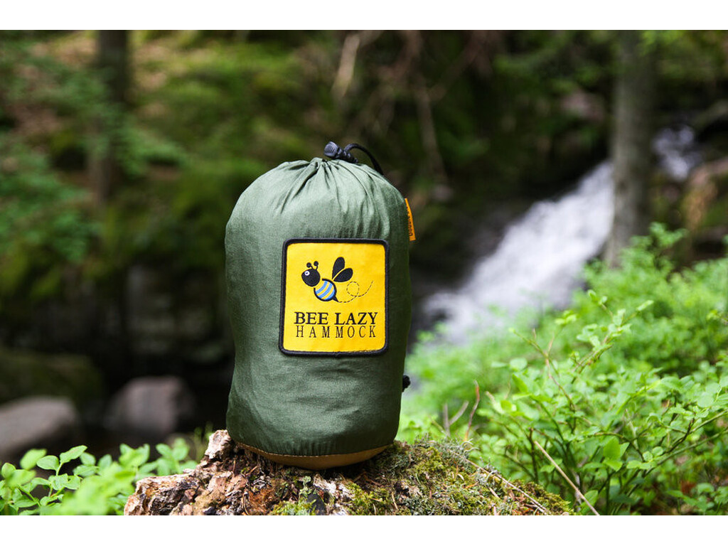 Hamac parachute double vert kaki modèle Bee Lazy Camp Hamac parachute double vert kaki modèle Bee Lazy Camp