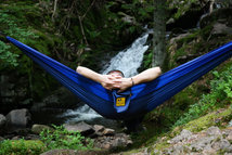 Hamac de Voyage Ultra Léger en Toile de Parachute pour Camping et Randonnée