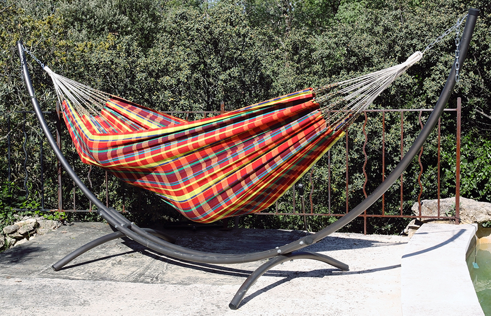 Hamac chaise Madras rouge fabriqué en Colombie